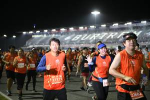 BIB: 24758, 27371, 22682
                            <button type="button" onclick="openModal(10901469)" class="btn btn-primary btn-sm float-right btn-popup" data-toggle="modal" data-target=".modal-high-quality">
                        <i class="fas fa-shopping-cart"></i> Add to Cart
                    </button>
                                            <button type="button" onclick="isThisMe(10901469, true)" class="btn btn-success btn-sm float-right btn-popup btn-isme hidden" data-toggle="tooltip" data-placement="bottom" title="นี่คือรูปของคุณใช่ไหม คลิกที่นี่เพื่อเอาเข้าอัลบั้ม">
                        <i class="fas fa-plus"></i> Add to album
                    </button>
                    <button type="button" onclick="isThisMe(10901469, false)" class="btn btn-warning btn-sm float-right btn-popup btn-isnotme hidden">
                        <i class="fas fa-ban"></i> Remove from album
                    </button>